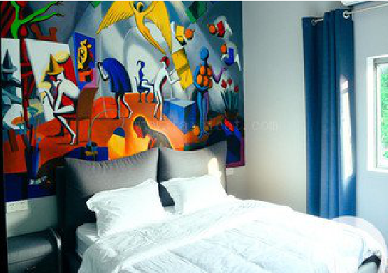  天长对于酒店的墙体彩绘而言更注重哪些方面？